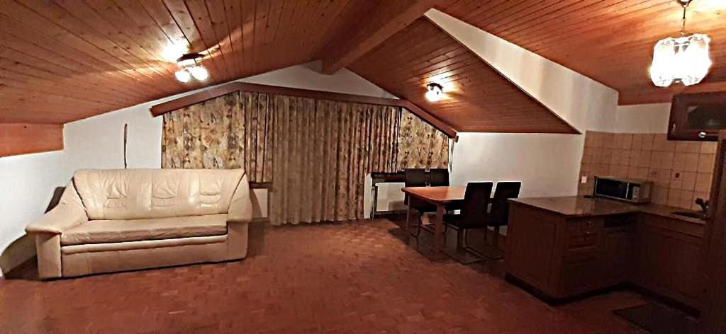 Free Cable Car & Bus In The Summer Haus L'Oree Saas-Grund Exterior photo